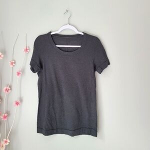 LULULEMON Short Sleeve Top